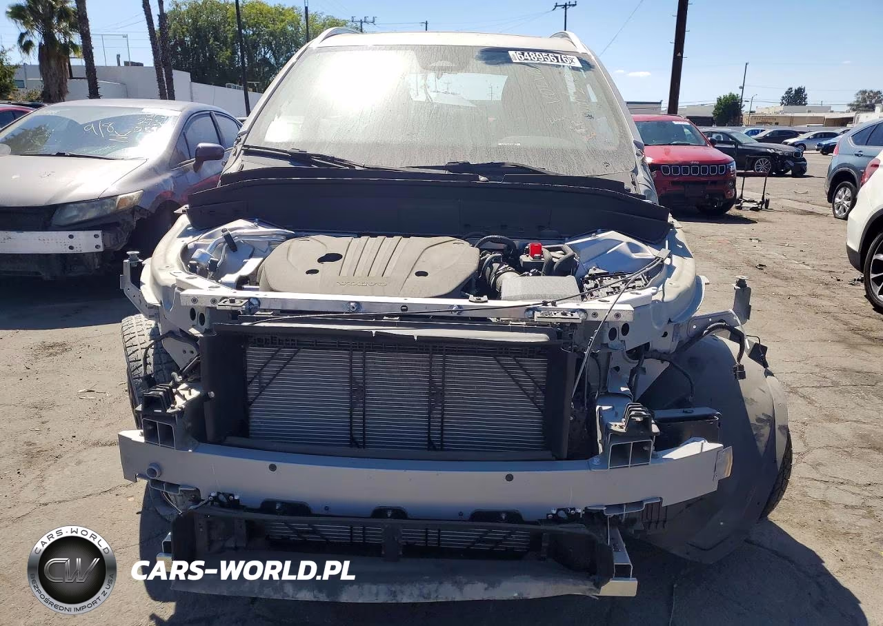 2025 Volvo Xc90 Plus VIN:YV4M12PB1S1362799 - 5