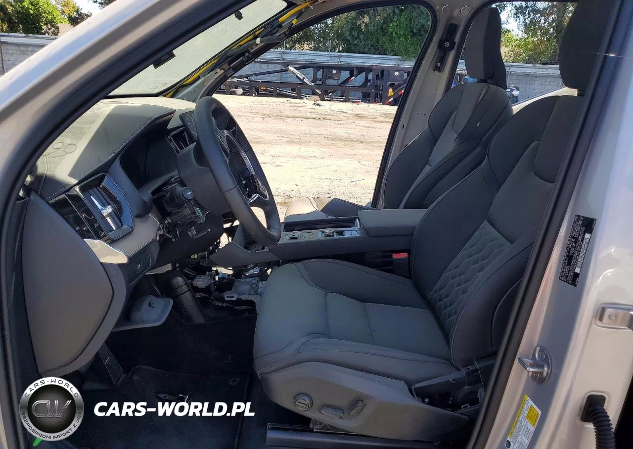 2025 Volvo Xc90 Plus VIN:YV4M12PB1S1362799 - 7