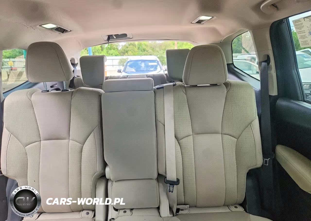 2019 Subaru Ascent Premium VIN:4S4WMACD9K3470303 - 10