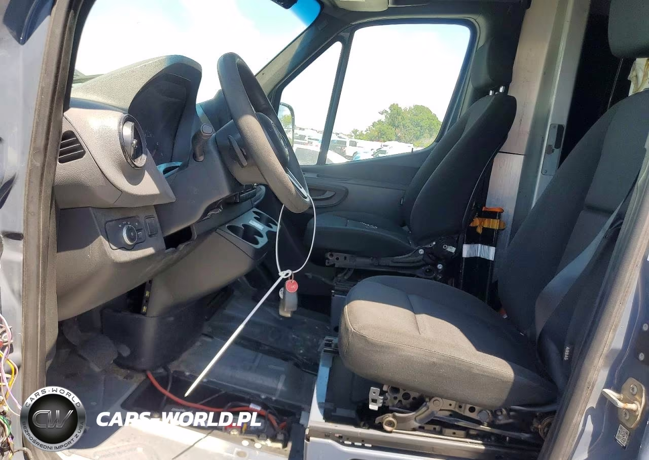 2019 Mercedes-Benz Sprinter 2500-3500 VIN:WD4PF1CD8KT011787 - 7