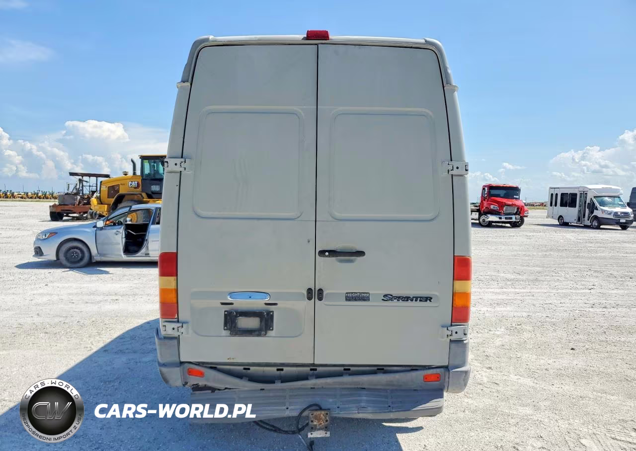 2004 Dodge Sprinter 2500 Delivery Van VIN:WD2PD643345602313 - 6