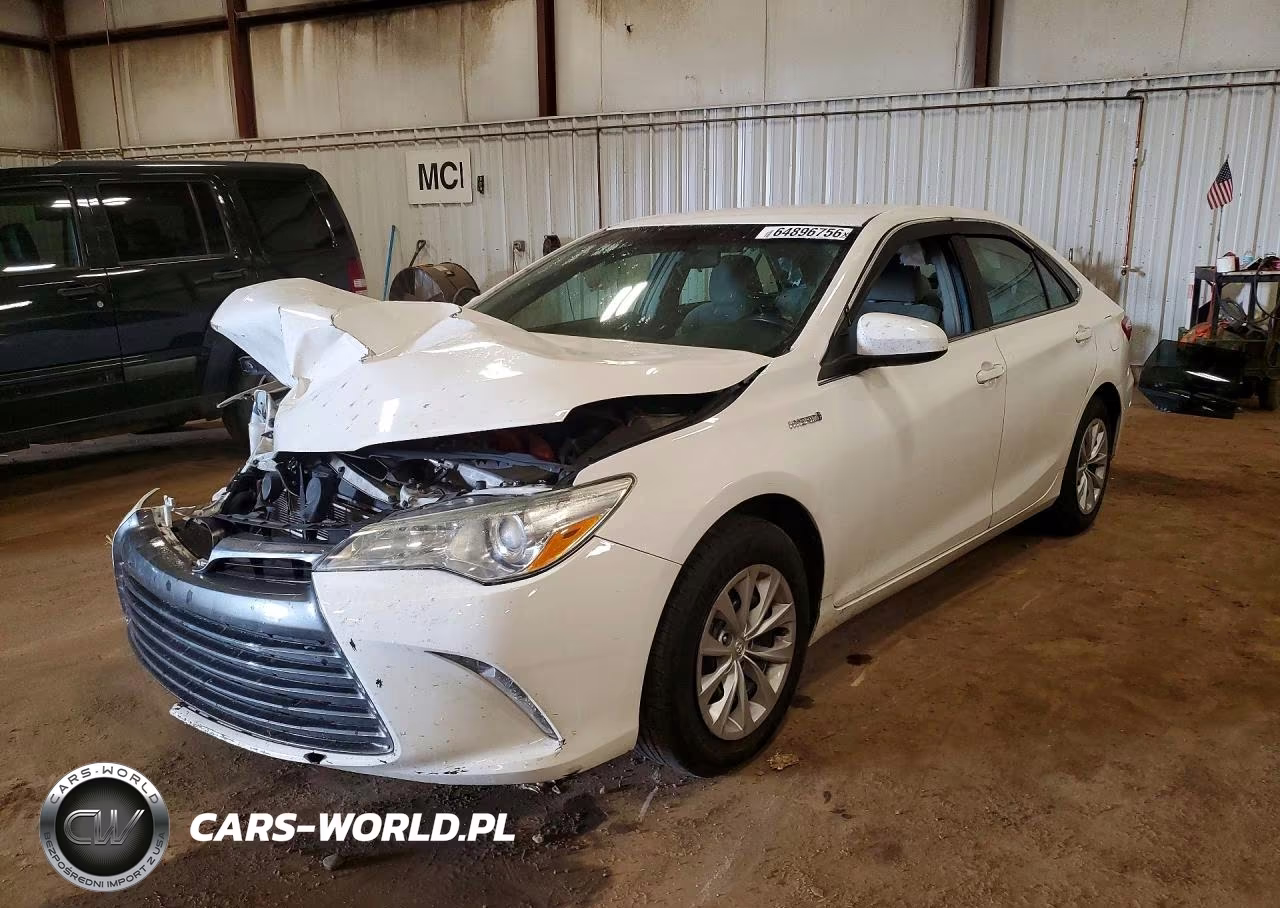 2015 Toyota Camry Hybrid Le – zdjęcie 1 z 12