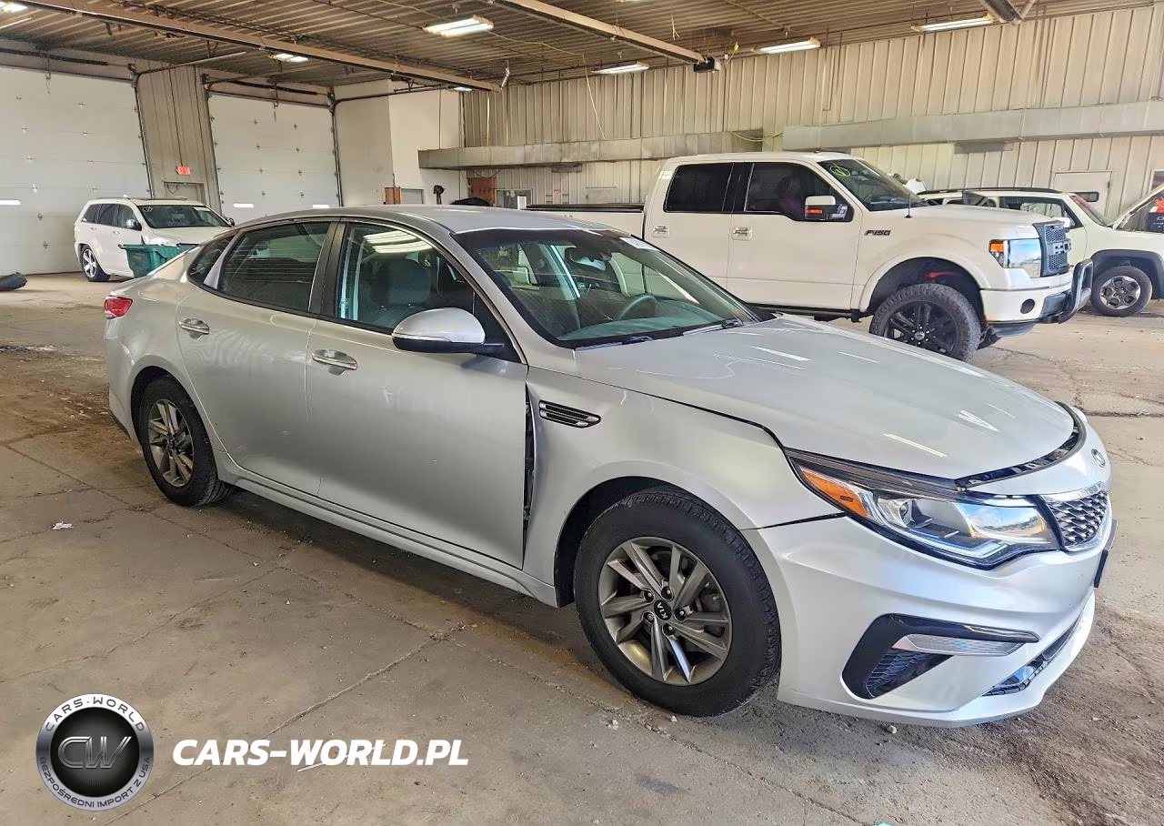 2019 Kia Optima Lx VIN:5XXGT4L37KG373900 - 4