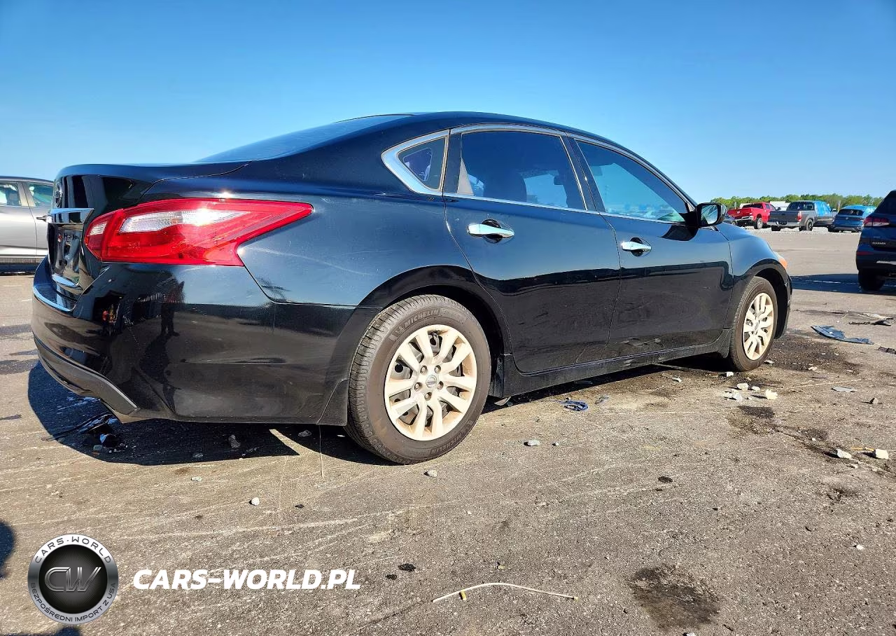 2017 Nissan Altima 2.5 VIN:1N4AL3AP8HC478627 - 3