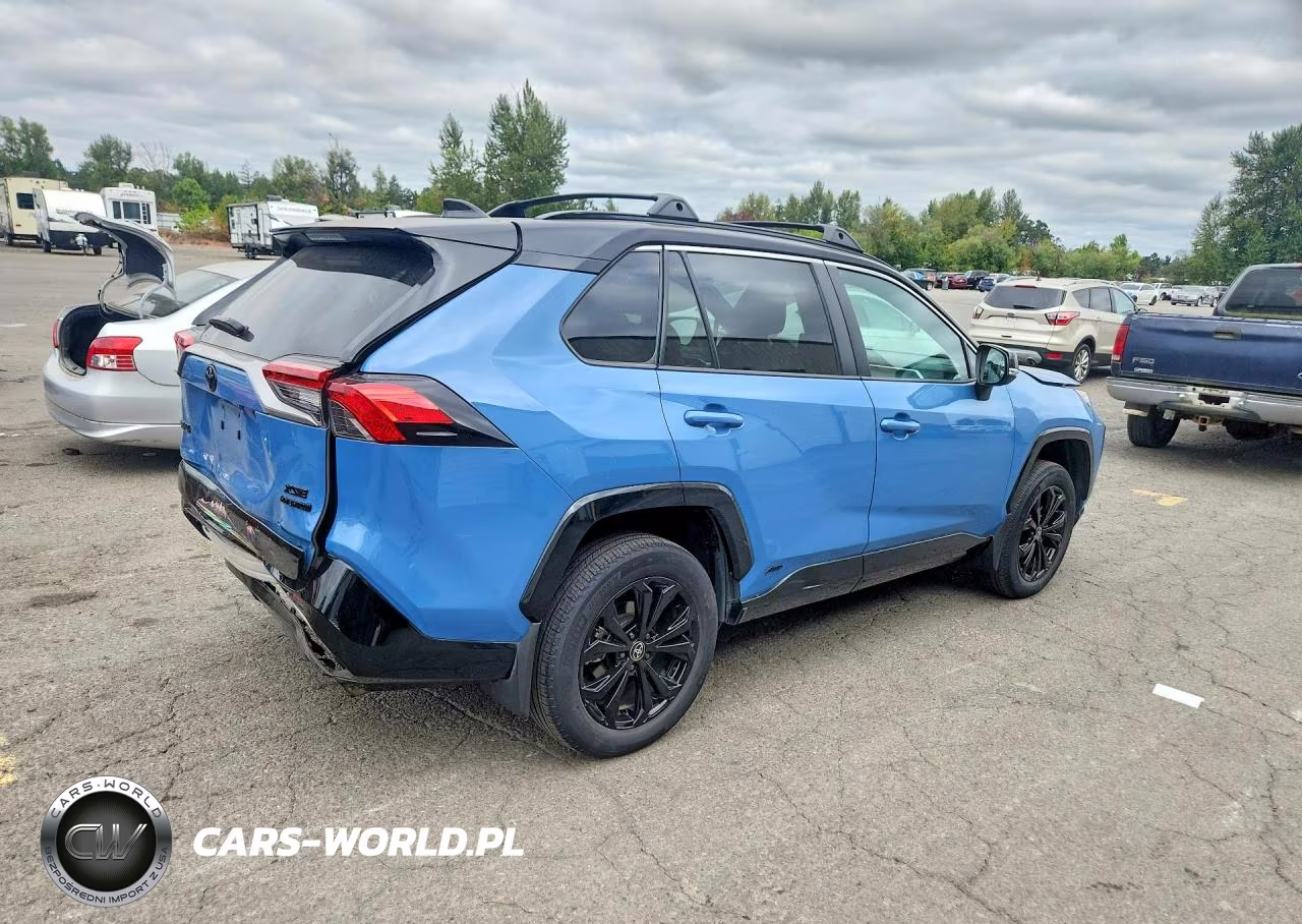 2024 Toyota Rav4 Xse VIN:2T3E6RFV3RW077739 - 3
