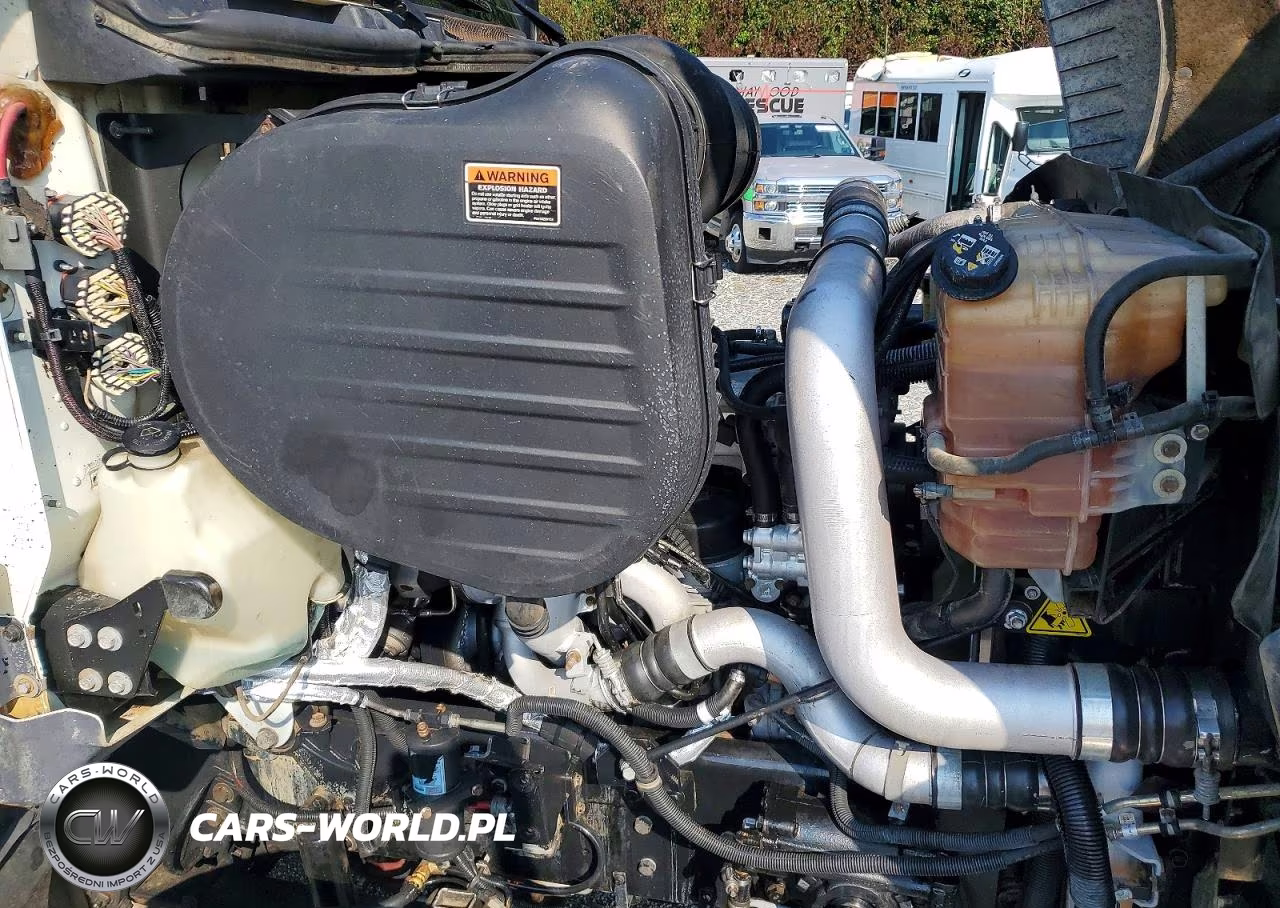 2015 Caterpillar Ct660 VIN:3HTJGTKT7FN507103 - 10