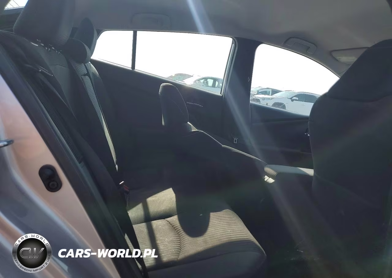 2021 Toyota Prius Prime Le VIN:JTDKAMFP4M3175504 - 10