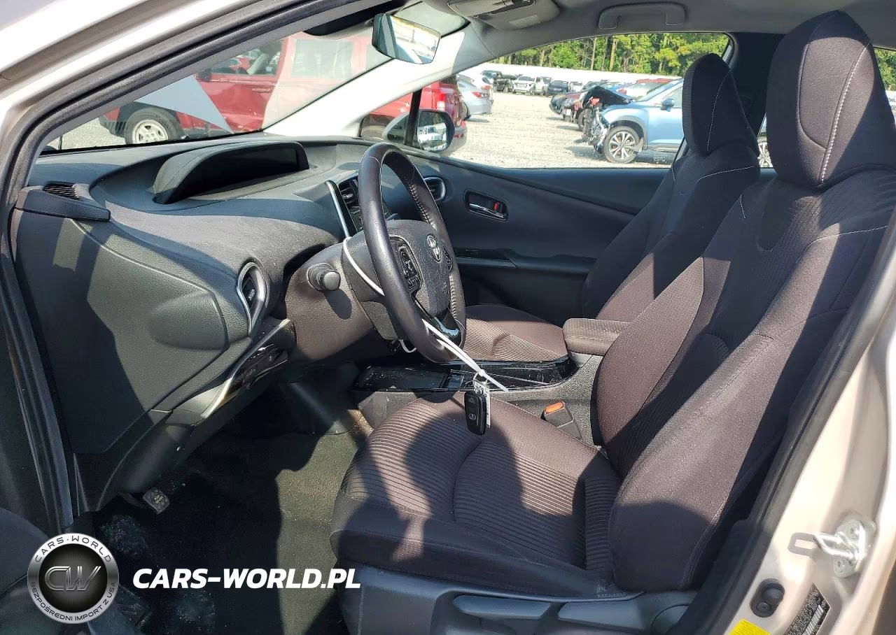 2021 Toyota Prius Prime Le VIN:JTDKAMFP4M3175504 - 7