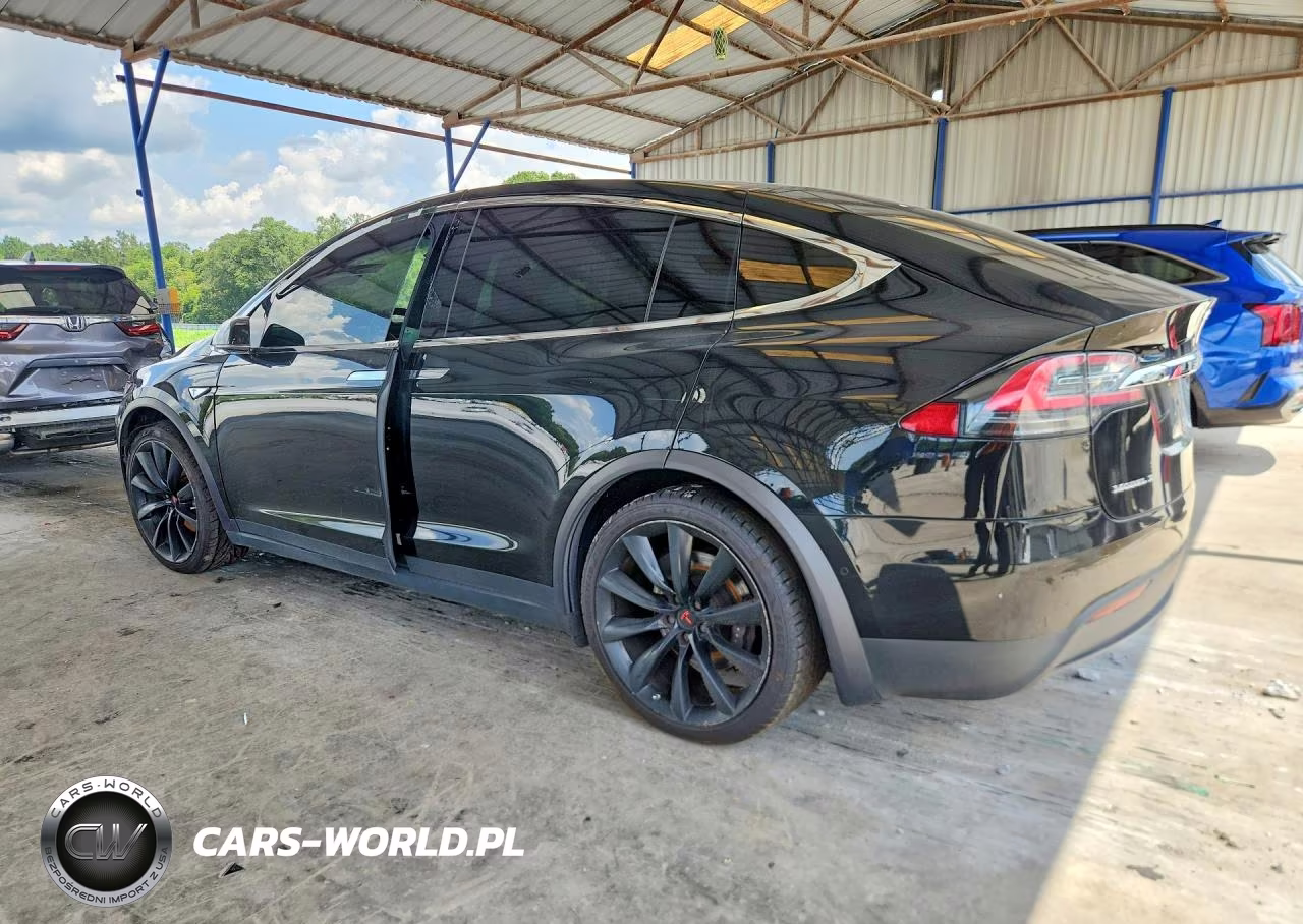 2016 Tesla Model X VIN:5YJXCAE28GF002368 - 2