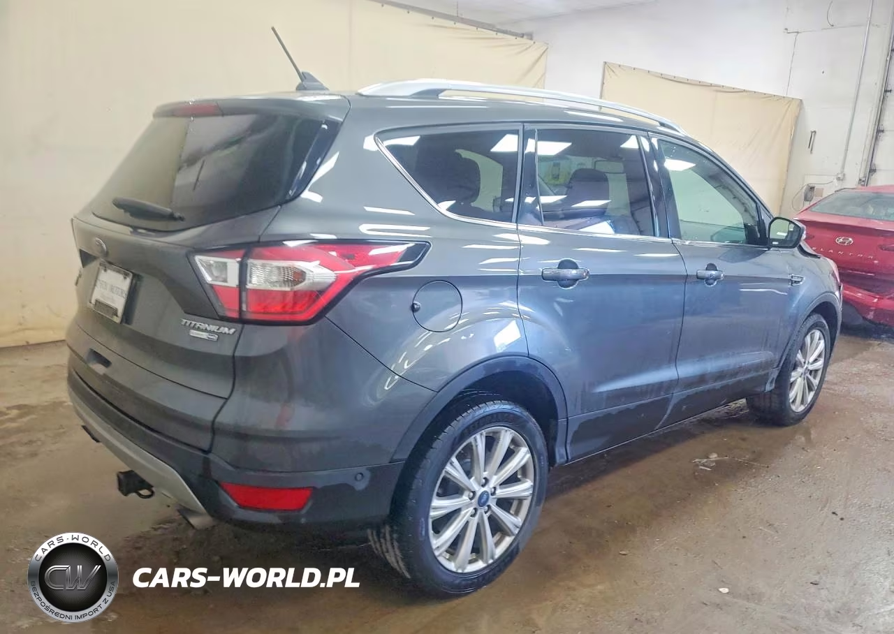2018 Ford Escape Titanium VIN:1FMCU9J99JUA21194 - 3