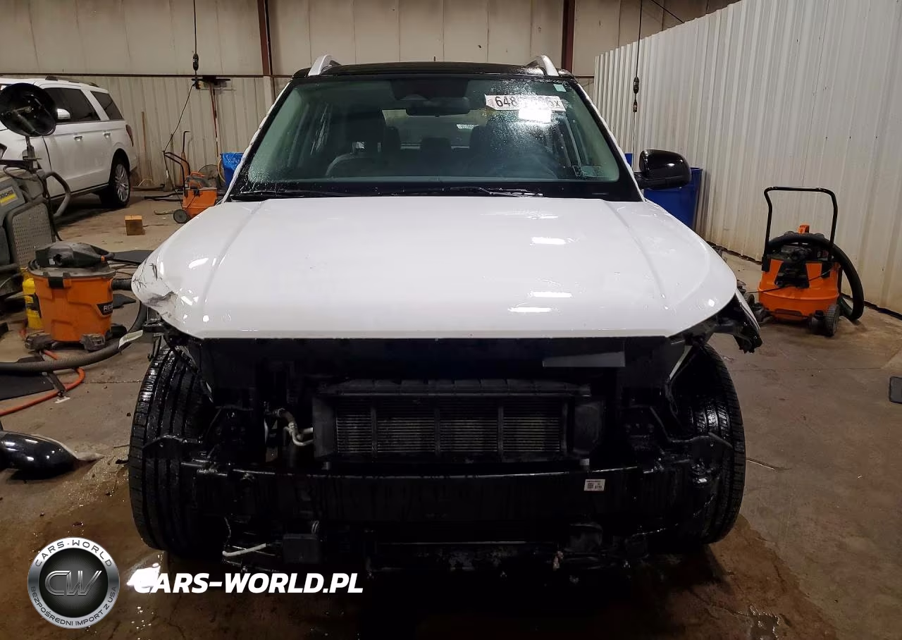 2023 Hyundai Venue Limited VIN:KMHRC8A31PU226035 - 5