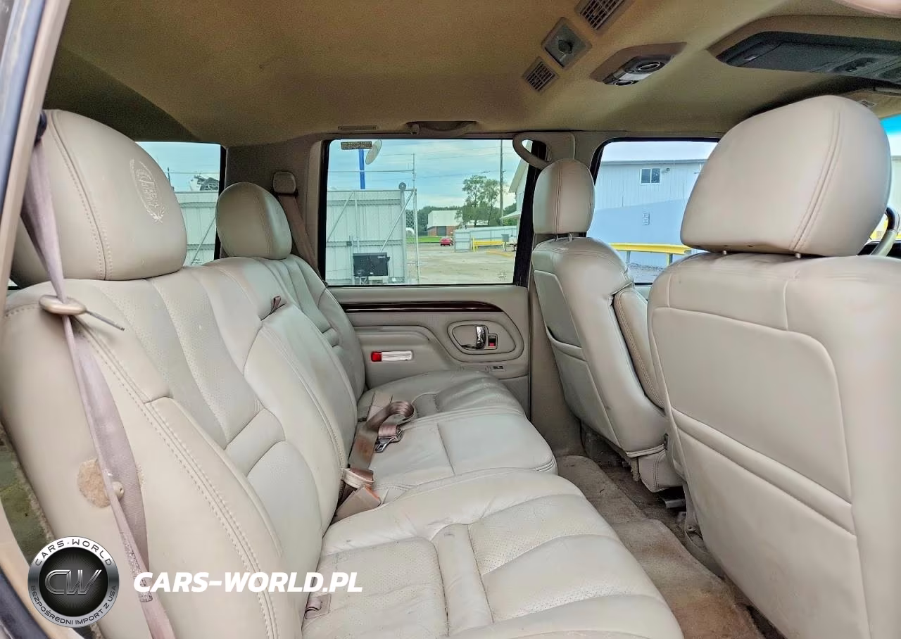 2000 Cadillac Escalade VIN:1GYEK13R5YR144113 - 11