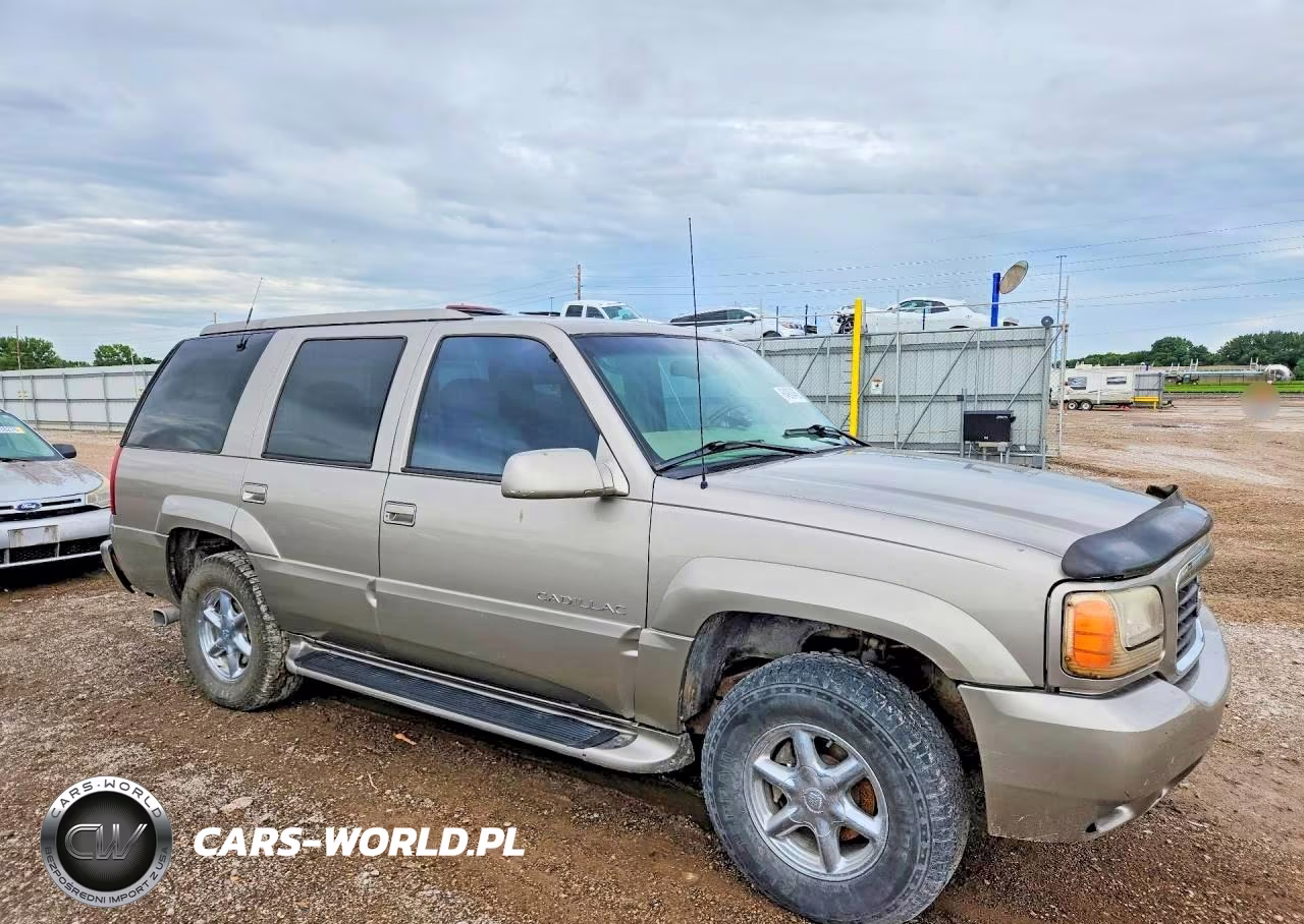 2000 Cadillac Escalade VIN:1GYEK13R5YR144113 - 4