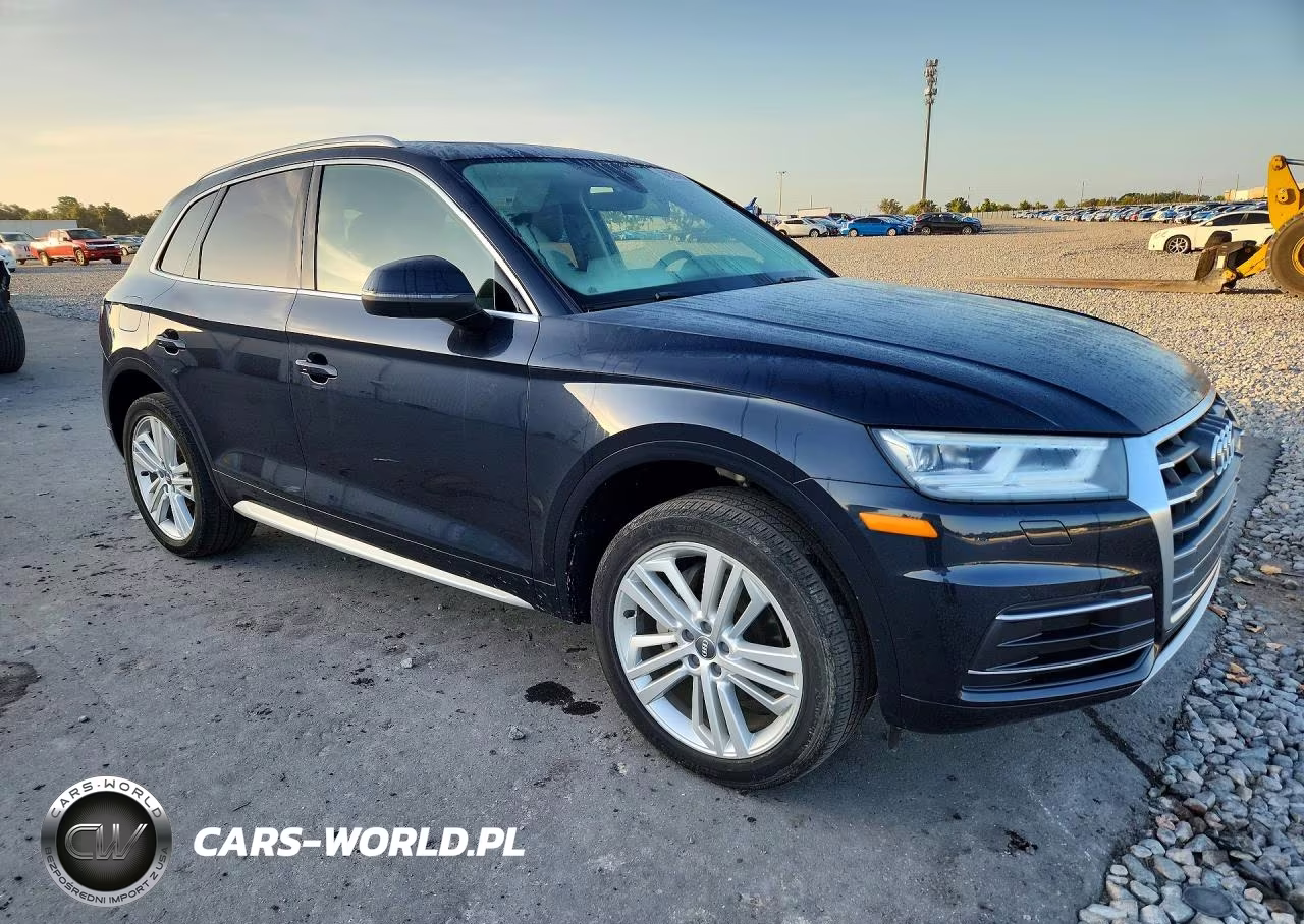 2018 Audi Q5 Premium Plus VIN:WA1BNAFY2J2080933 - 4