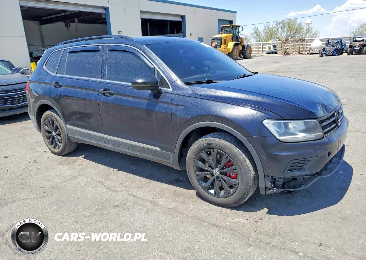 2018 Volkswagen Tiguan Se VIN:3VV3B7AX4JM173984 - 4
