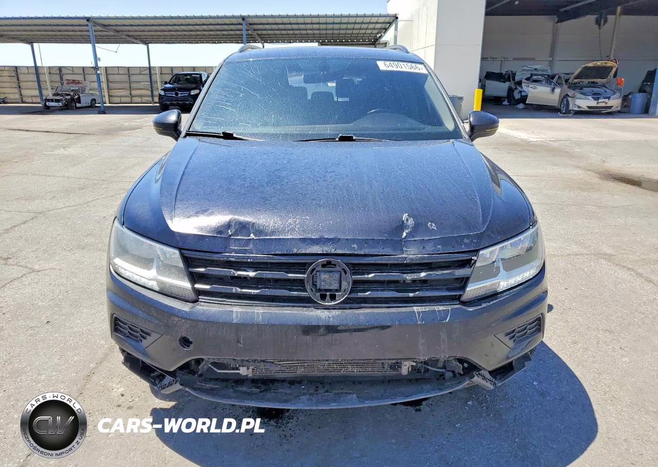 2018 Volkswagen Tiguan Se VIN:3VV3B7AX4JM173984 - 5