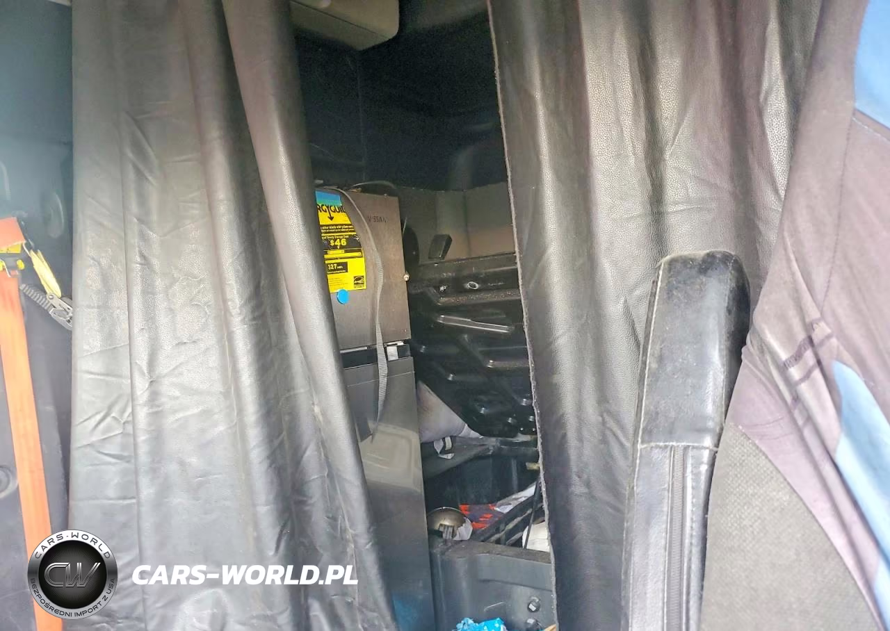 2019 Freightliner Cascadia 126 Semi Truck VIN:3AKJHHDR3KSHU7081 - 10