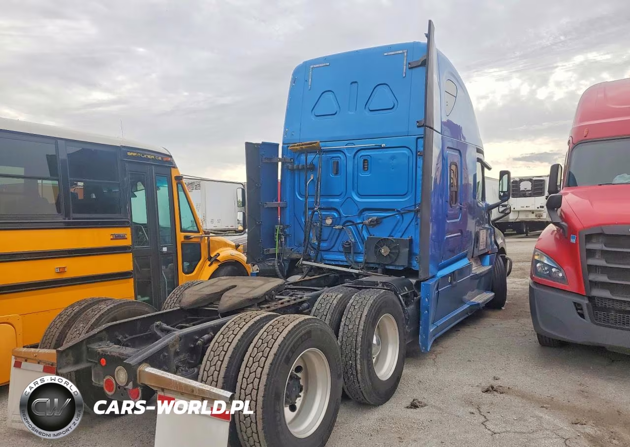 2019 Freightliner Cascadia 126 Semi Truck VIN:3AKJHHDR3KSHU7081 - 3