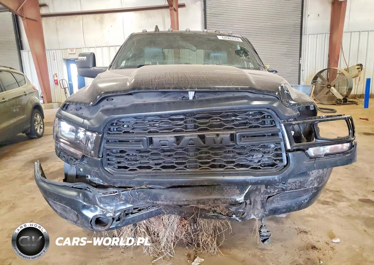 2024 Ram 2500 Tradesman VIN:3C6UR5CJ4RG102748 - 5