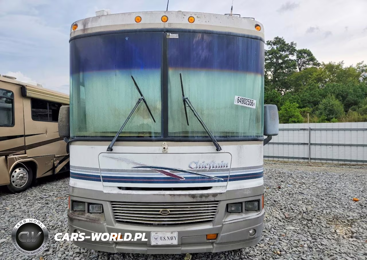 2003 Workhorse Custom Chassis Motorhome Chassis W22 VIN:5B4MP67G333360729 - 9
