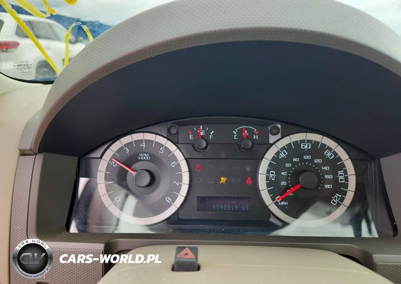 2012 Ford Escape Xls VIN:1FMCU0C78CKB29215 - 9