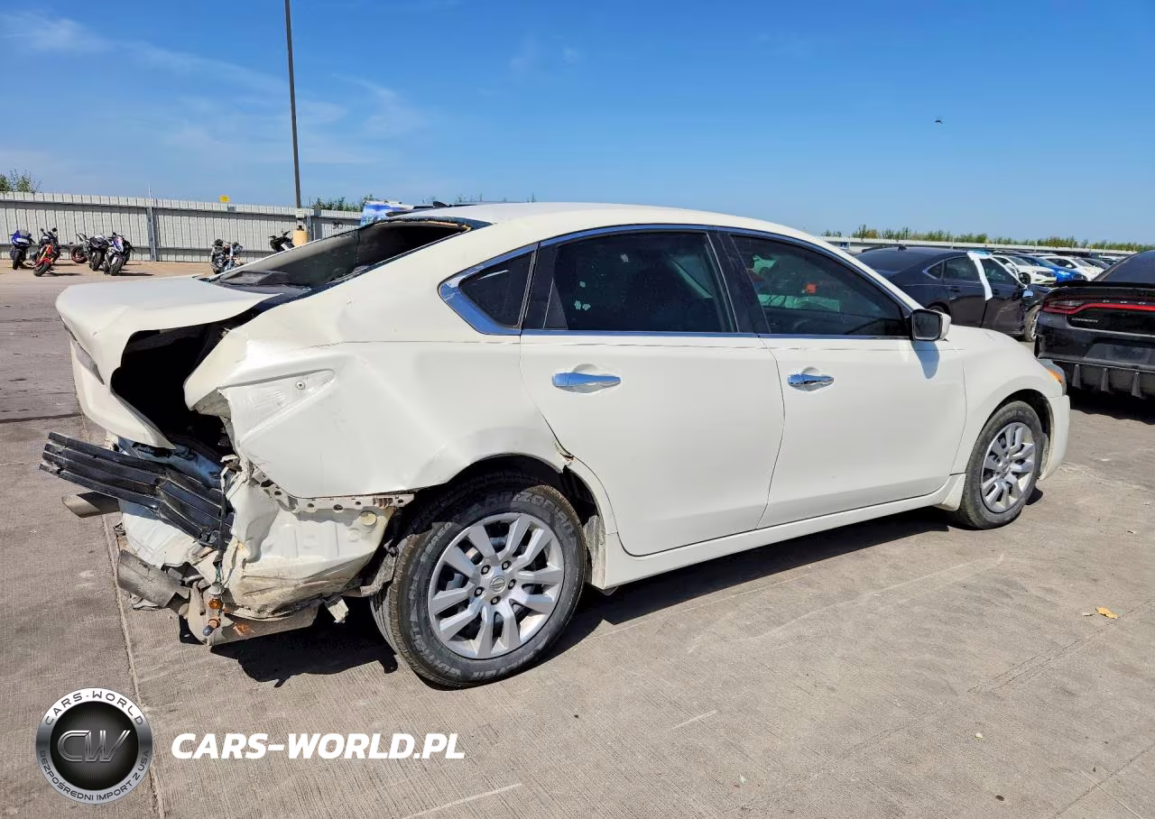 2015 Nissan Altima 2.5 S VIN:1N4AL3AP9FN344081 - 3