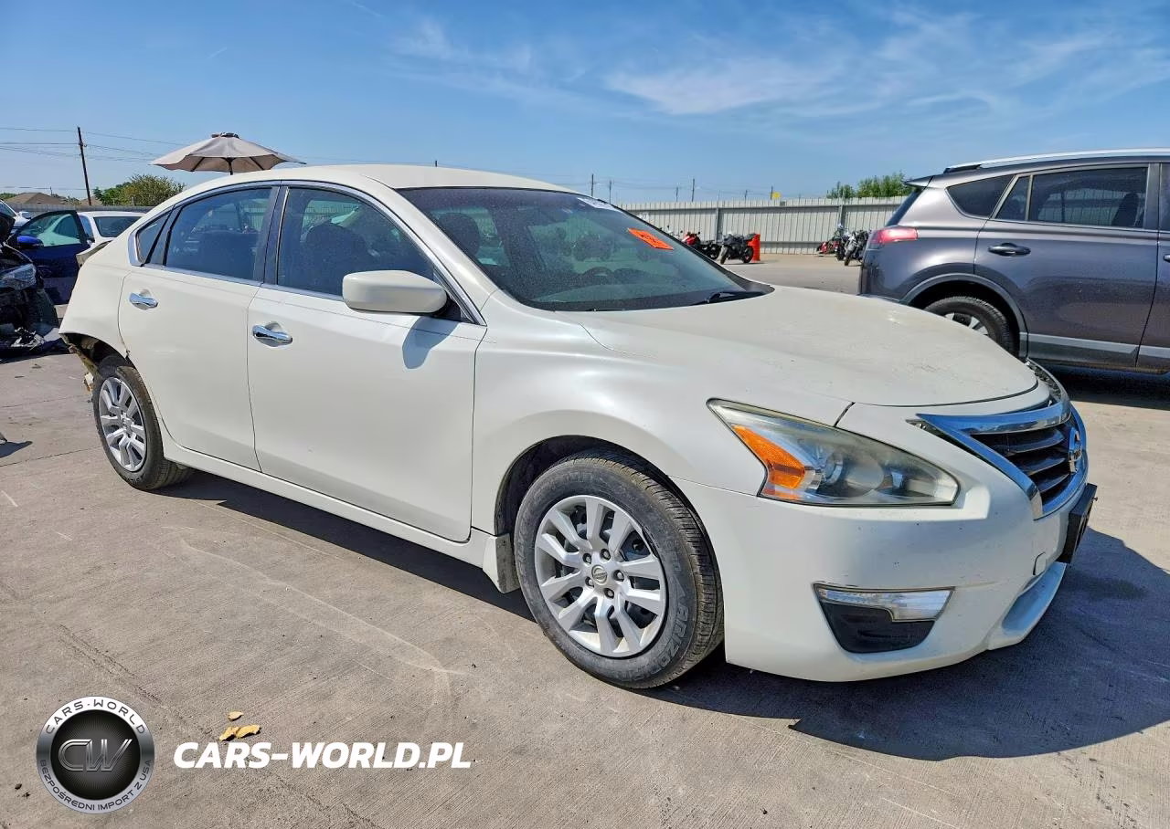 2015 Nissan Altima 2.5 S VIN:1N4AL3AP9FN344081 - 4