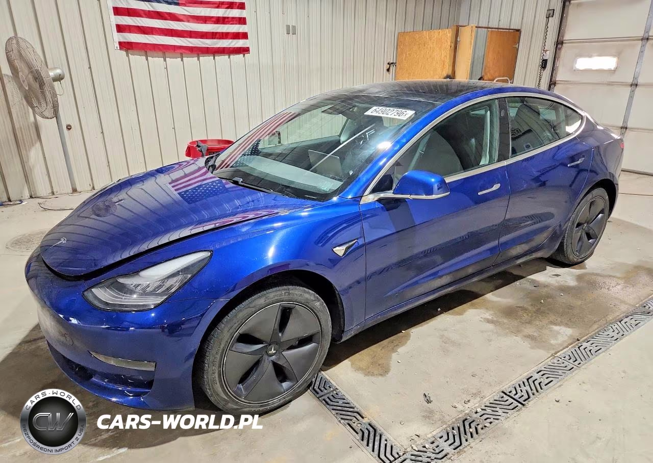 2020 Tesla Model 3 – zdjęcie 1 z 12