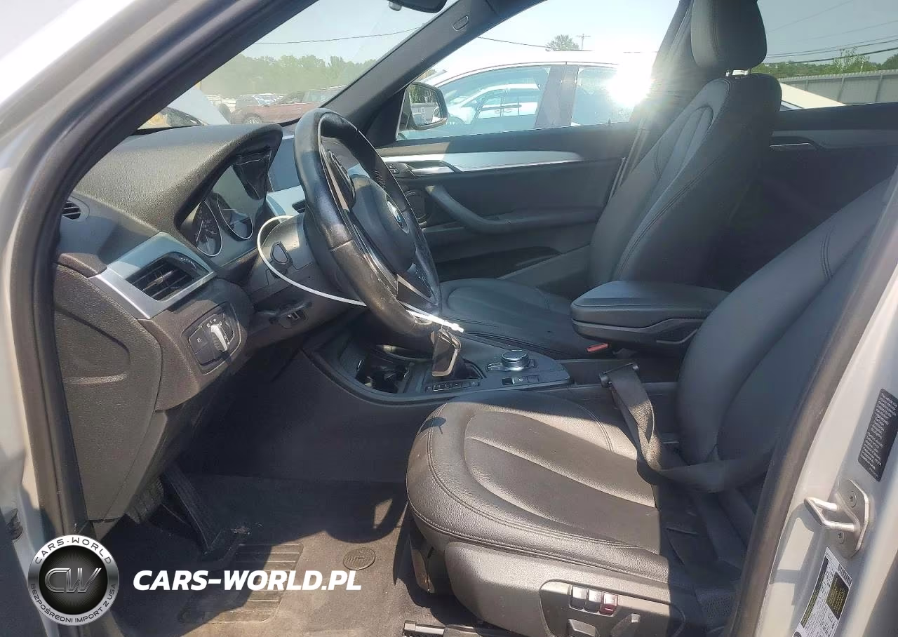 2017 BMW X1 xDrive28I VIN:WBXHT3C36H5F70042 - 7