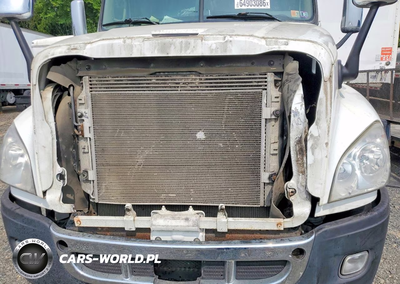 2011 Freightliner Cascadia Semi Truck VIN:1FUJGLBG8BSAW3765 - 13
