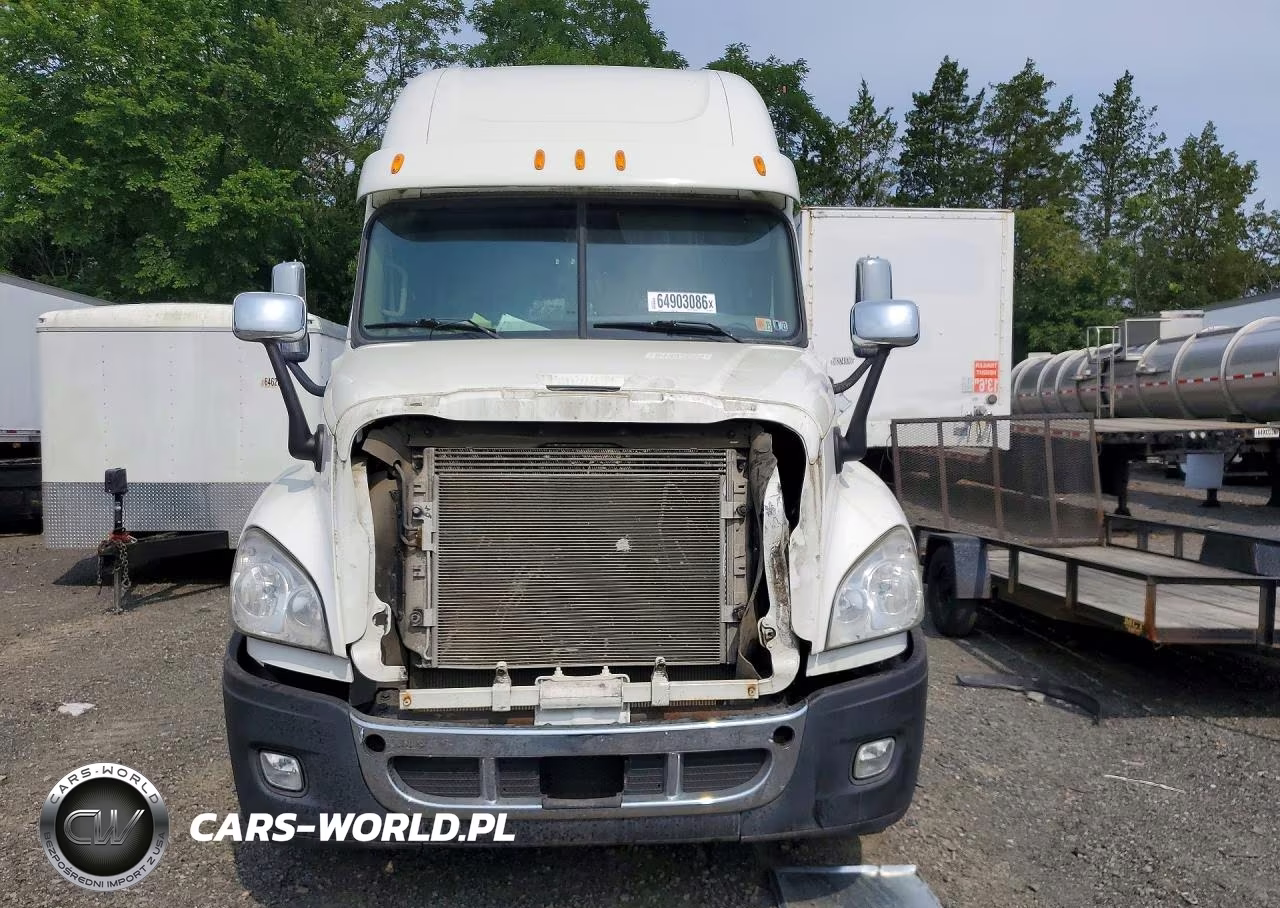 2011 Freightliner Cascadia Semi Truck VIN:1FUJGLBG8BSAW3765 - 5