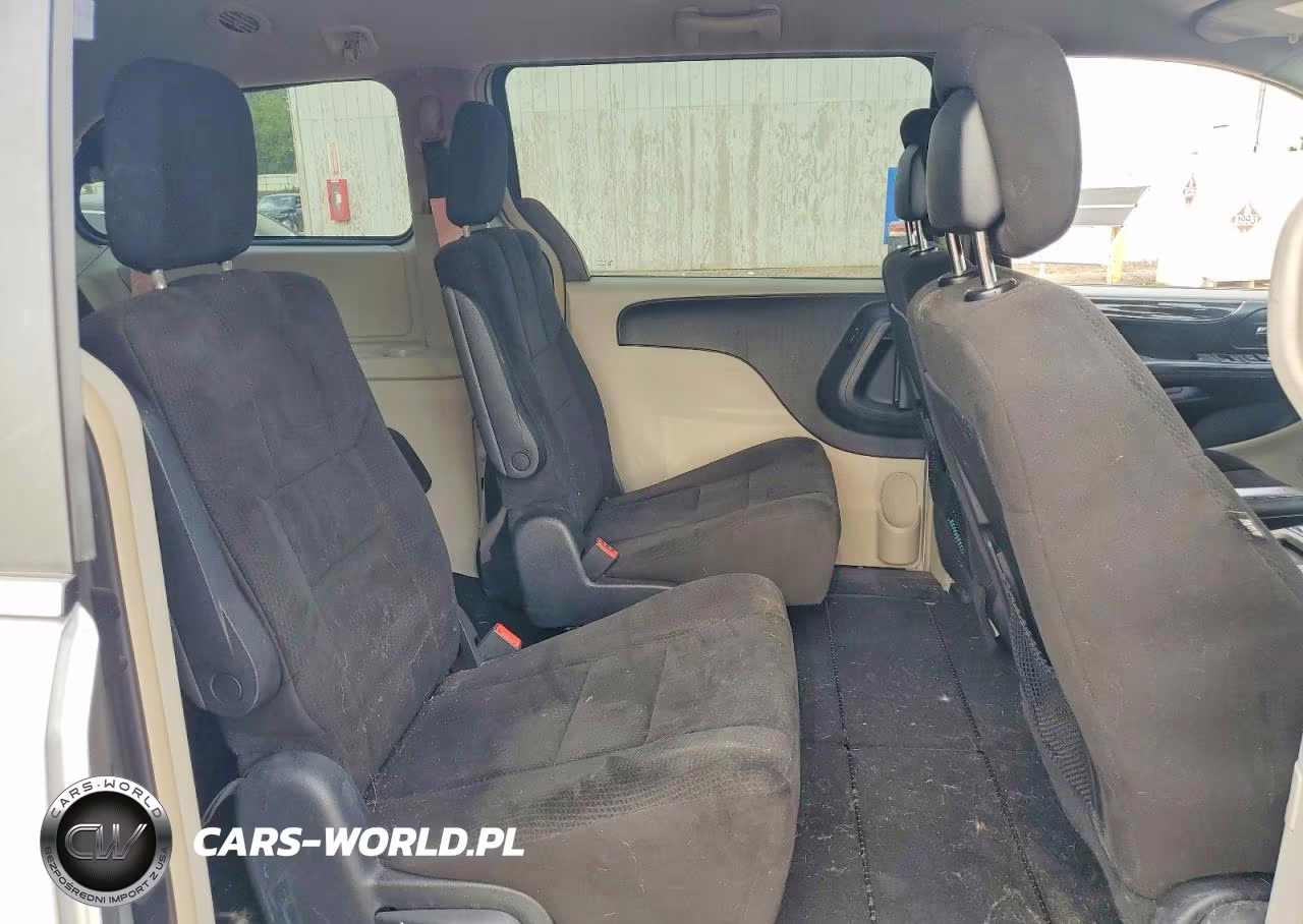 2012 Chrysler Town & Country Touring VIN:2C4RC1BGXCR176109 - 11