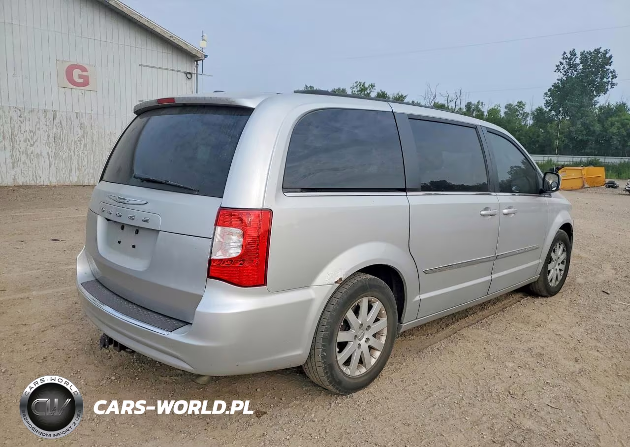 2012 Chrysler Town & Country Touring VIN:2C4RC1BGXCR176109 - 3