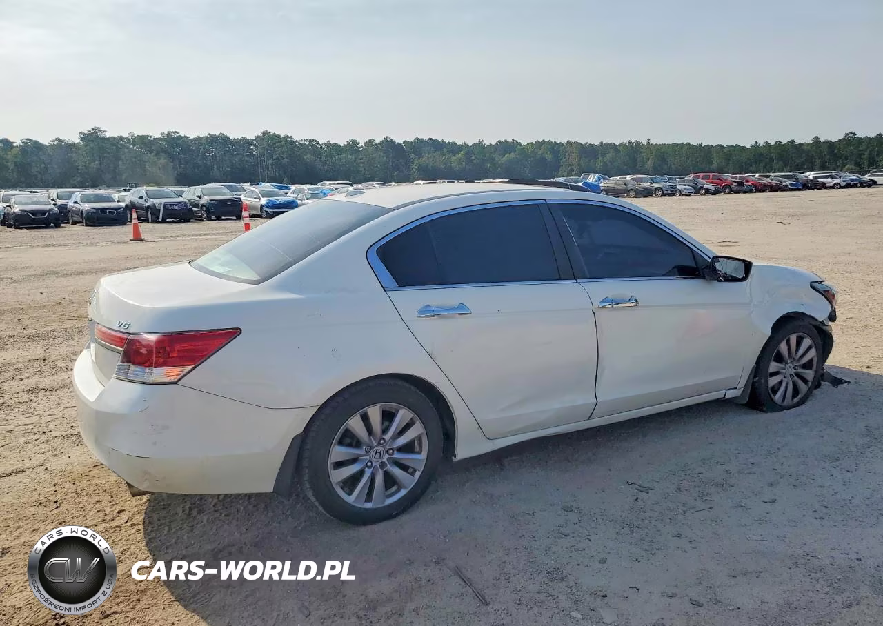 2011 Honda Accord Exl VIN:1HGCP3F82BA024208 - 3