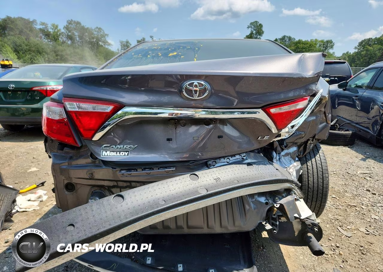 2017 Toyota Camry Le VIN:4T1BF1FK6HU413773 - 6