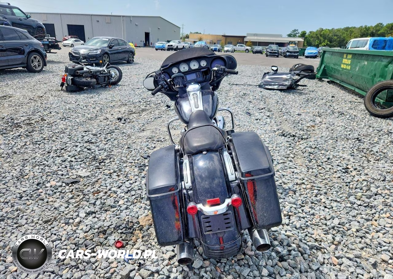 2019 Harley-Davidson Flhx VIN:1HD1KBC12KB672307 - 4