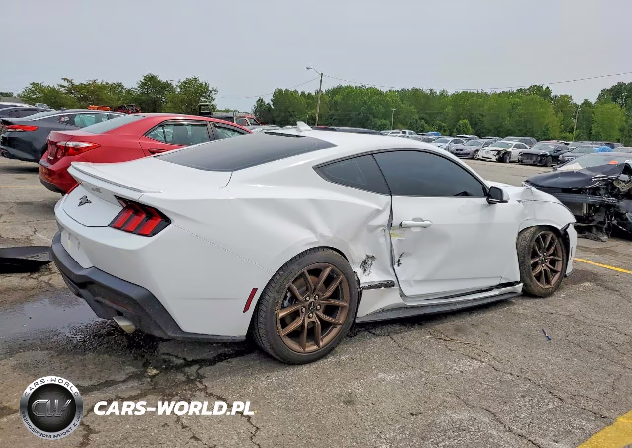 2025 Ford Mustang VIN:1FA6P8TH0S5109057 - 3