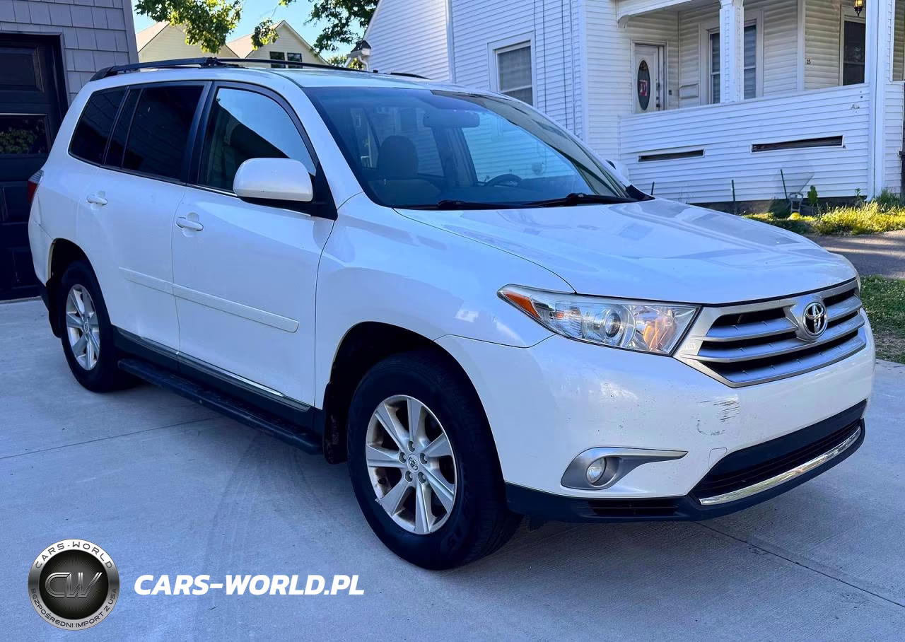 2011 Toyota Highlander Base