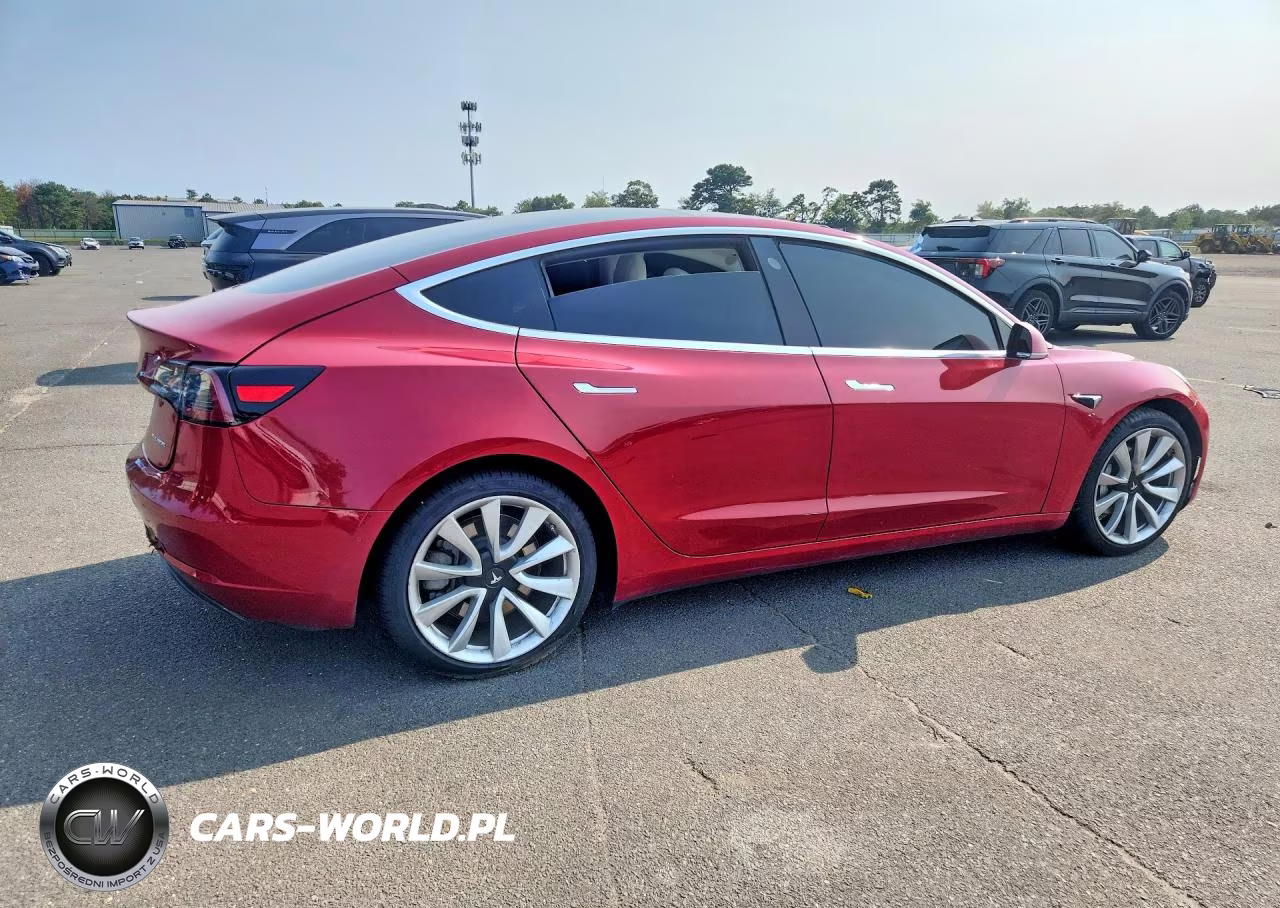 2018 Tesla Model 3 VIN:5YJ3E1EB2JF147552 - 3