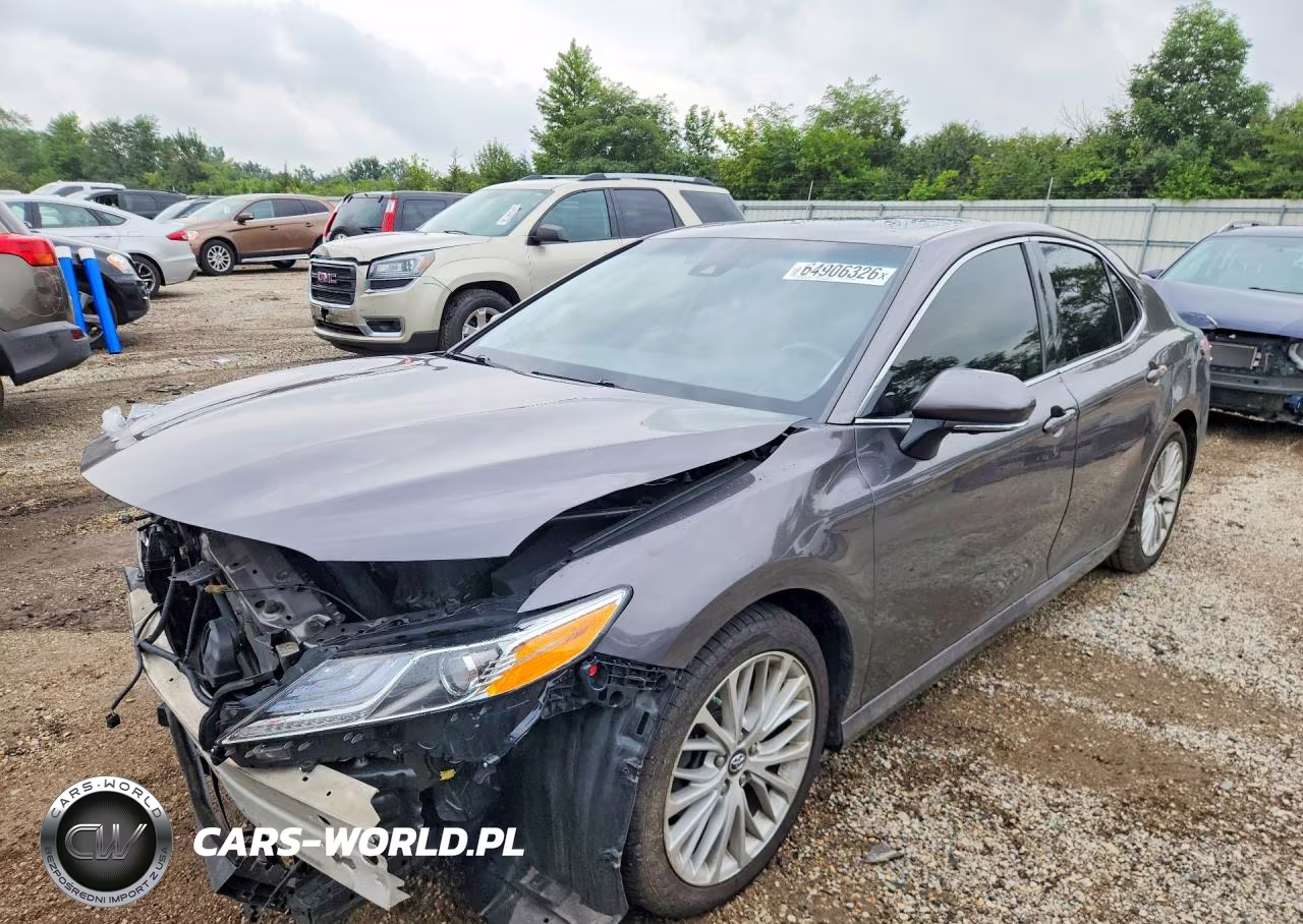 2019 Toyota Camry Hybrid Xle – zdjęcie 1 z 13
