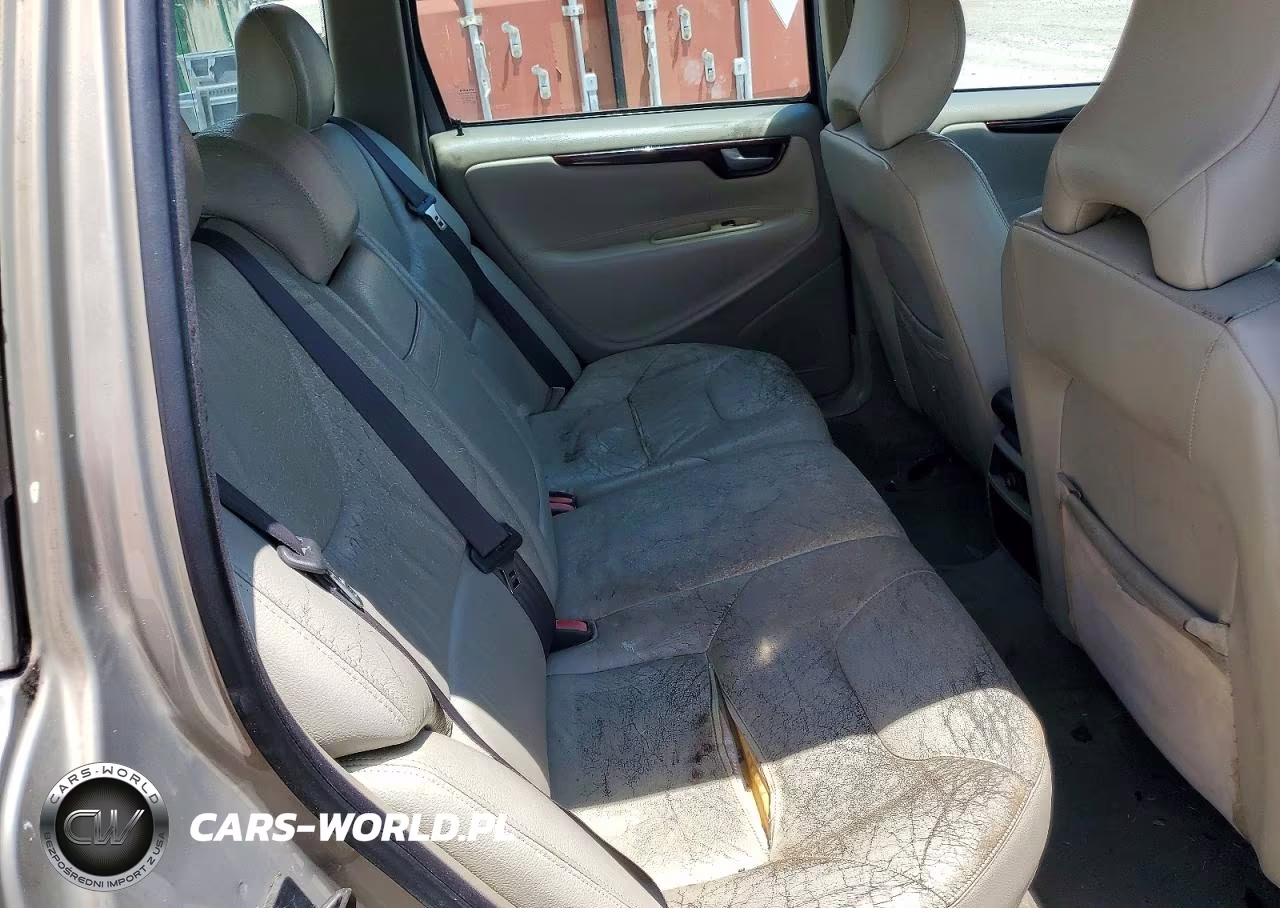 2004 Volvo V70 VIN:YV1SW61TX42383288 - 11