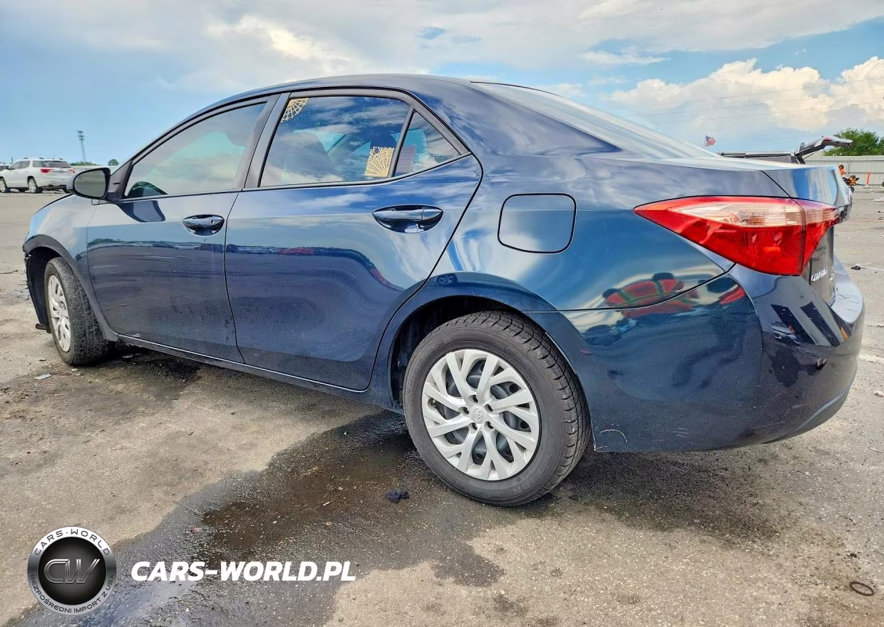 2018 Toyota Corolla Le VIN:5YFBURHE0JP840949 - 2
