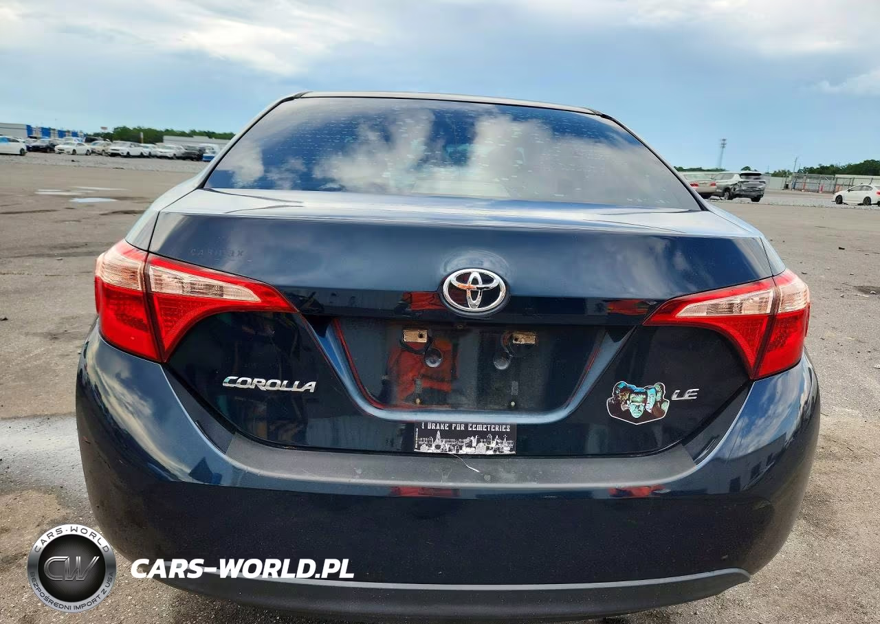 2018 Toyota Corolla Le VIN:5YFBURHE0JP840949 - 6