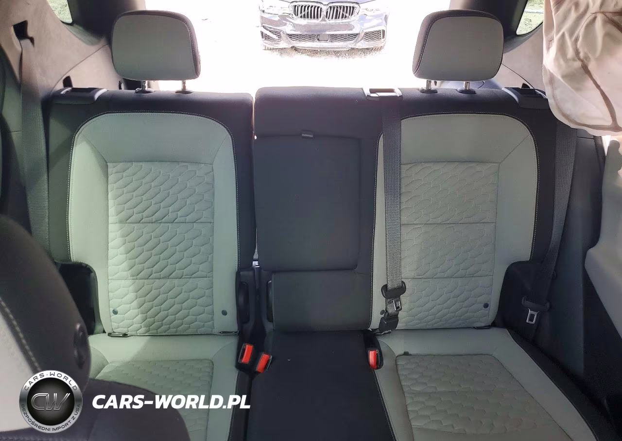 2020 Chevrolet Equinox Ls VIN:3GNAXHEV7LS713582 - 10