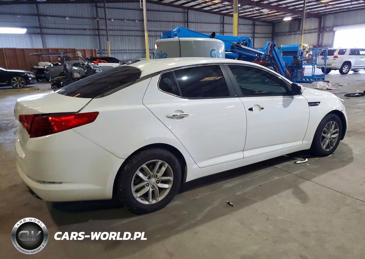 2012 Kia Optima Lx VIN:5XXGM4A74CG012290 - 3