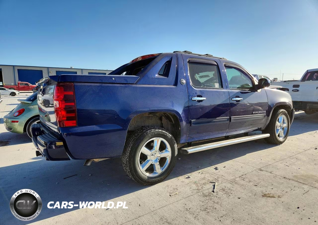 2013 Chevrolet Avalanche Ls VIN:3GNMCEE02DG223339 - 3