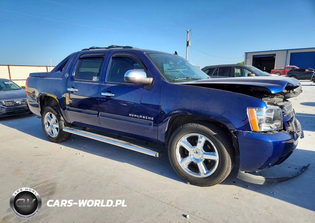 2013 Chevrolet Avalanche Ls VIN:3GNMCEE02DG223339 - 4