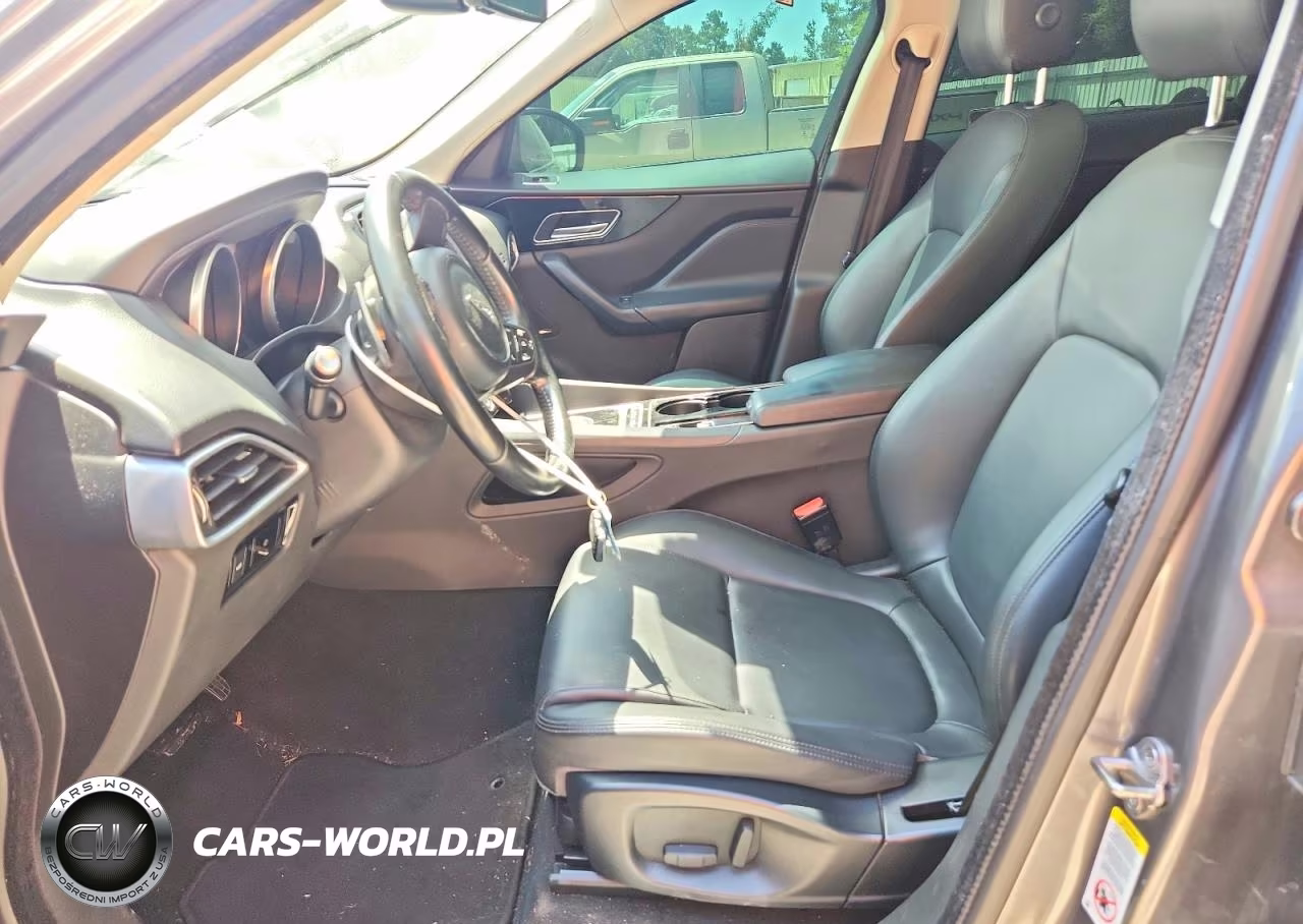2017 Jaguar F-Pace Premium VIN:SADCJ2BV2HA895113 - 7