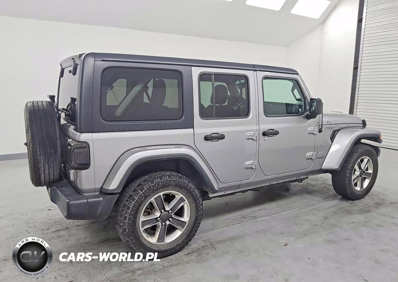 2020 Jeep Wrangler Unlimited Sahara VIN:1C4HJXEN0LW212900 - 3