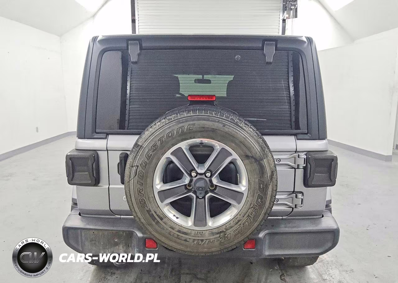 2020 Jeep Wrangler Unlimited Sahara VIN:1C4HJXEN0LW212900 - 6
